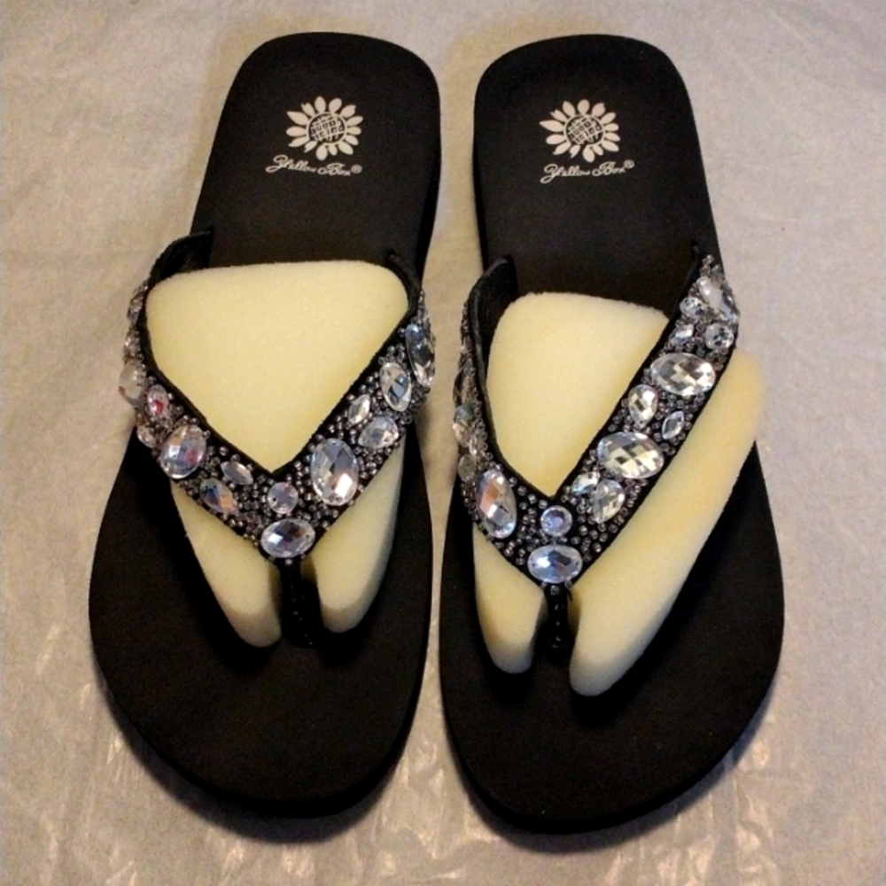 Yellow box flip flops black with silver gems size 8.5